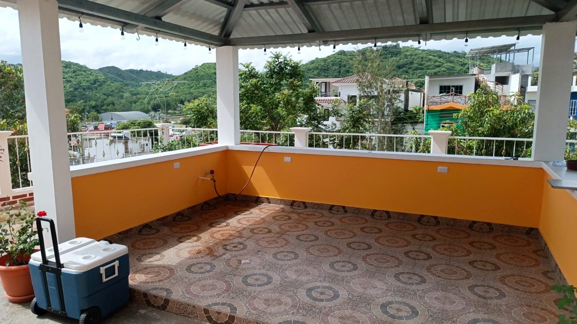 CASA EN RENTA IDEAL PARA OFICINAS O CLINICAS MEDICAS - Miniatura 49