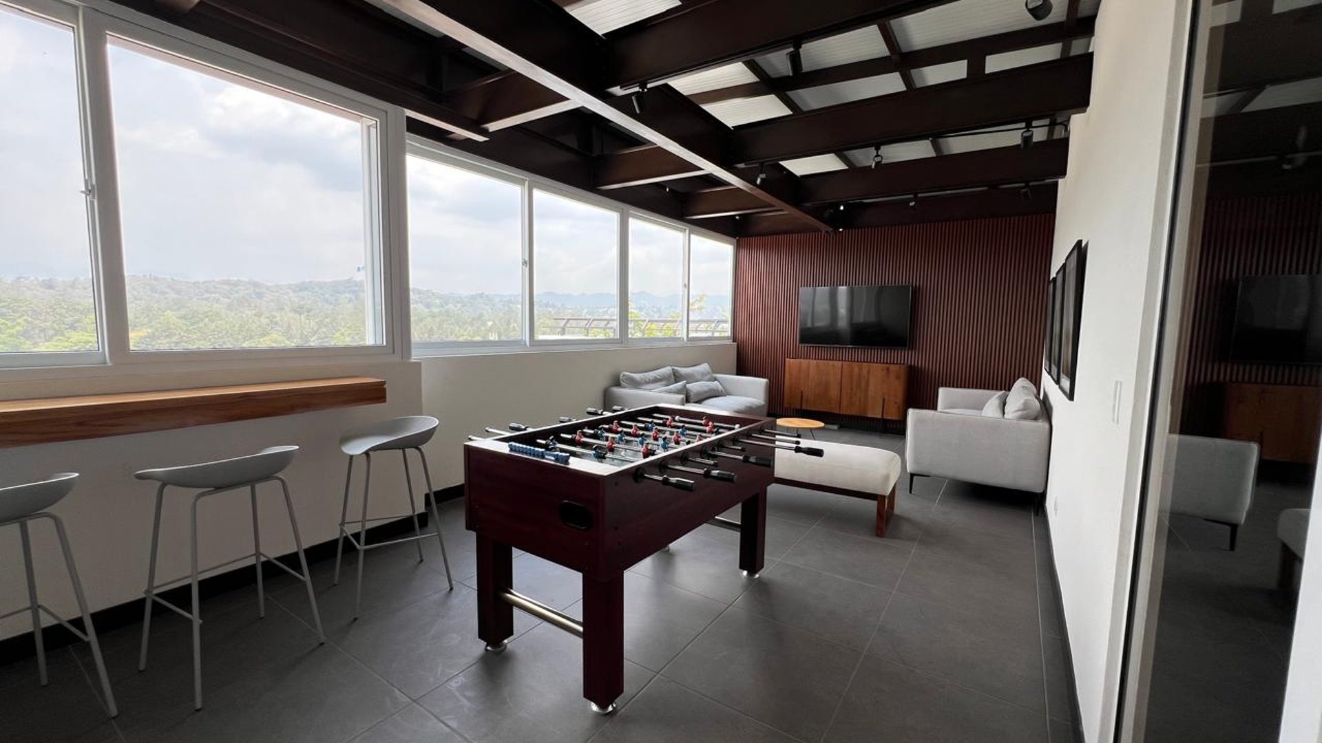 APARTAMENTO EN RENTA EN EDIFICIO UNIDO  ZONA 17 - Miniatura 7