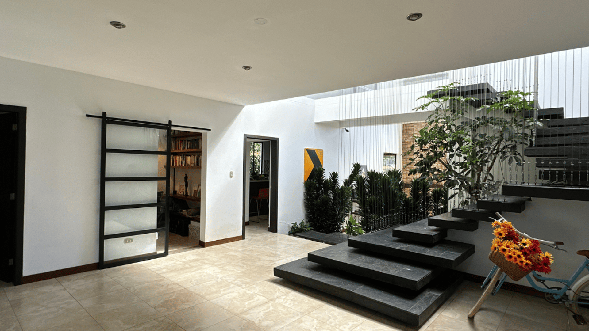 Hermosa casa en venta Monte Pinasco CAES KM 21.5 - Miniatura 3
