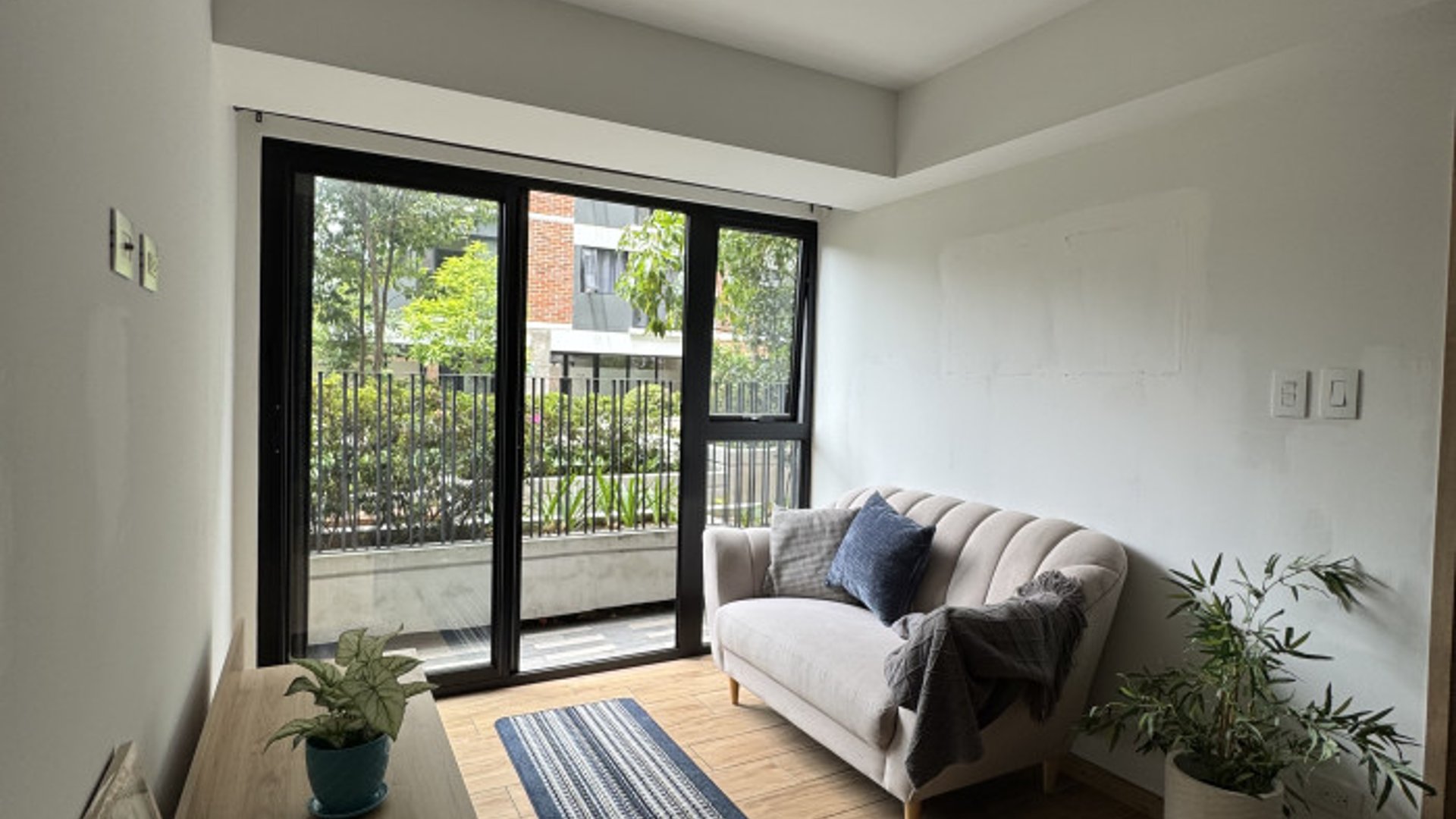 Apartamento Amueblado en Renta Zona 9 Cendana - Miniatura 3