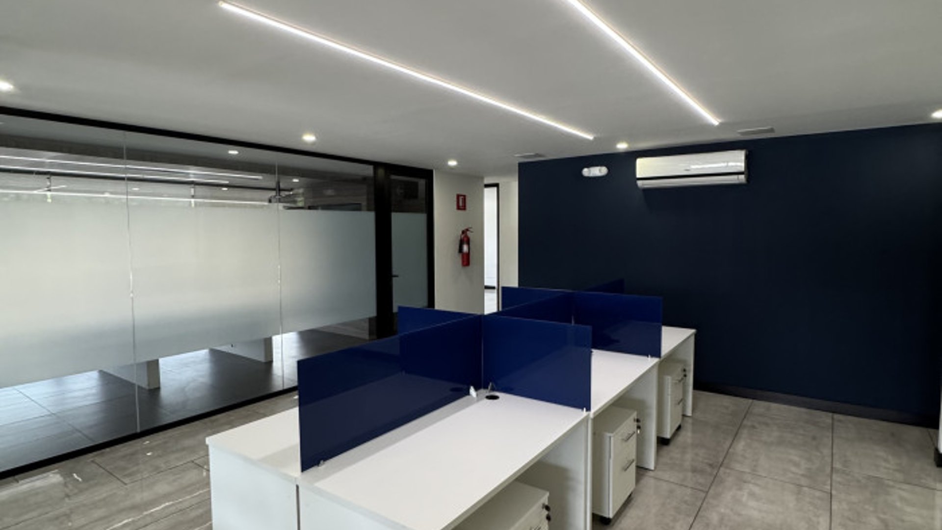 Oficina Comercial en Renta Geminis zona 10 - Miniatura 11