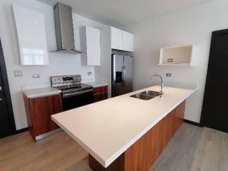 Apartamento en renta Lirios de Cayala zona 16 - 2