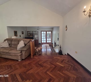 Casa con Jardín en Zona 6 de Mixco ref-6152