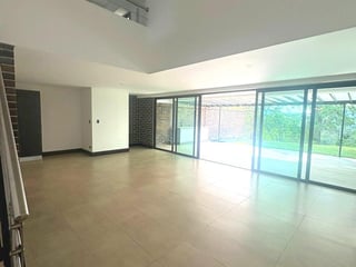 Apartamento con linea blanca en renta y 3 habitaciones en Z16 Ref-5541 - Image 6