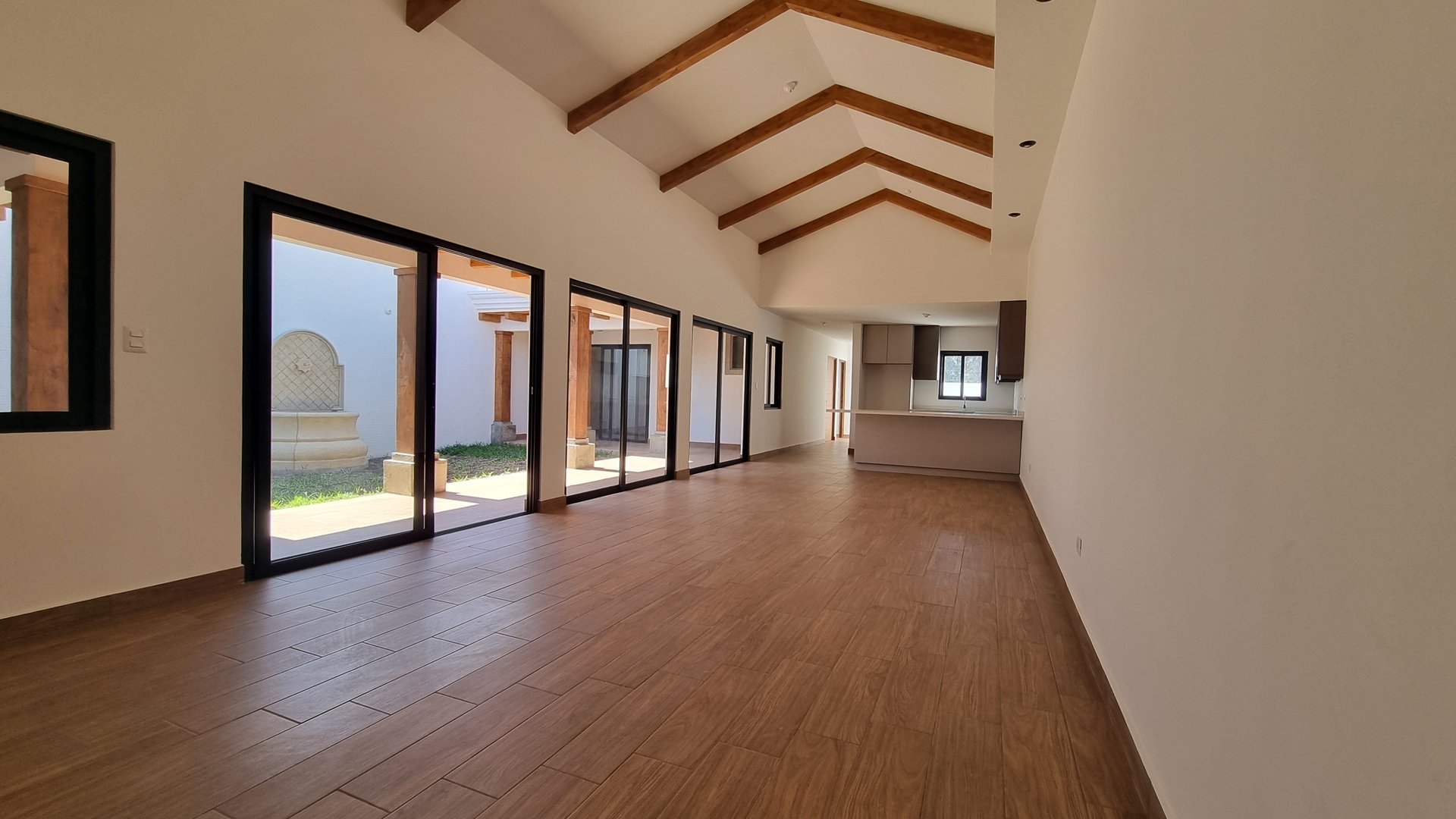 House for sale | San Miguel Dueñas | 3 Bedrs | 3 Baths | Gated Community