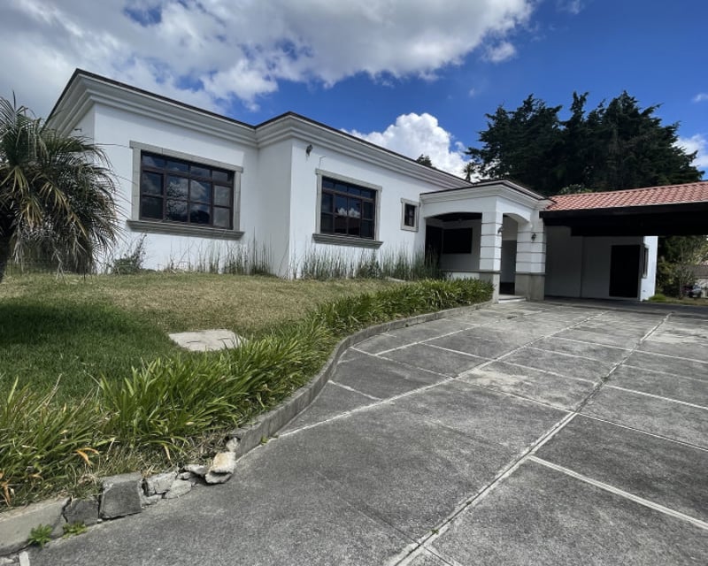 Casa de un nivel en Renta y Venta Km 18.5 CAES