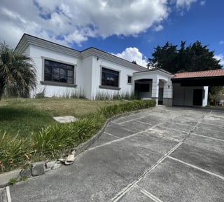 Casa de un nivel en Renta y Venta Km 18.5 CAES