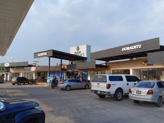 Locales en renta Plaza Arecas Km.80.1 Autopista Puerto - 5