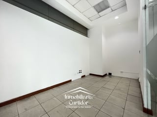 Local Comercial en venta – Edificio Design Center zona 10 - 3