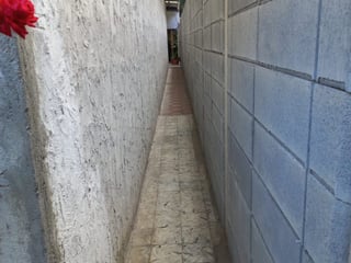 Casa con bodega en venta en zona 2 de Mixco Alvarado - 4