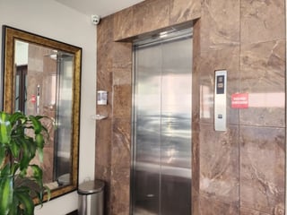 Oficina en Renta Zona 10 Diagonal 6, Edificio Rodríguez - 2