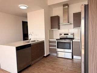 Apartamento en Renta – Casalini Diagonal 6, Zona 10 - 2