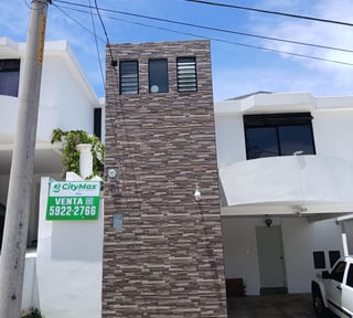 Casa en Villas El Renacer, Carret hacia San Jose Pinula