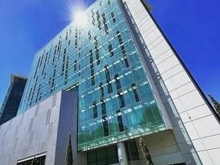Oficina en Venta – Edificio Insigne, VH Dos, Zona 15 - 2