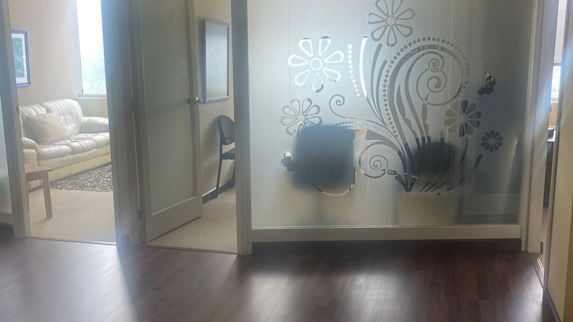 Oficina en venta, Zona Pradera zona 10. - Miniatura 2