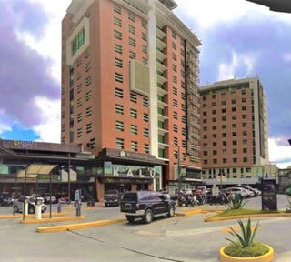 OFICINA COMERCIAL EN RENTA, AREA EL NARANJO