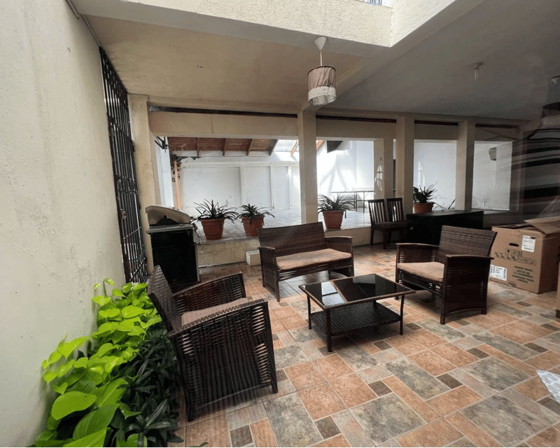 Venta de casa para Inversión en Colonia Monte María Zona 12 