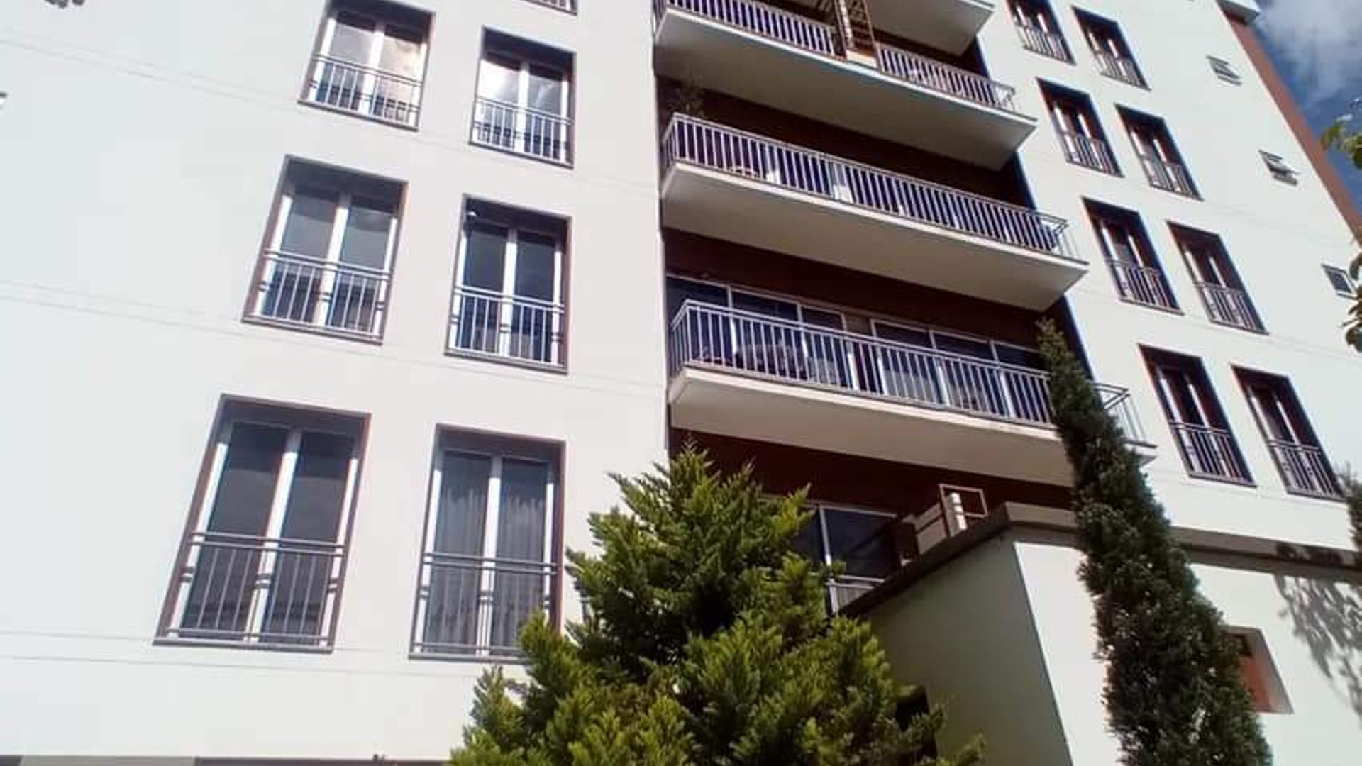 Alquilo apartamento amueblado y equipado en zona 15 Vista Hermosa I 