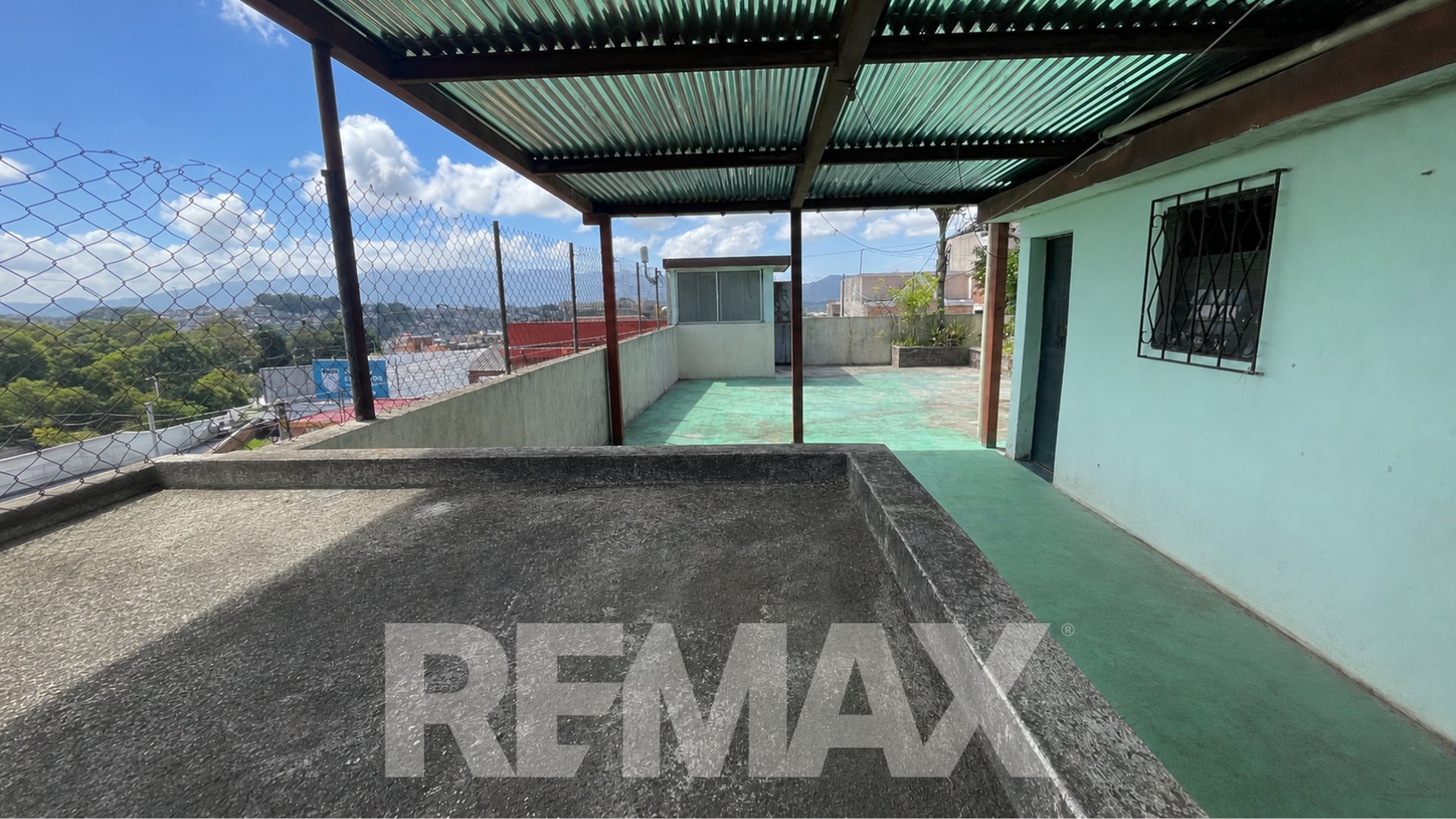 Casa en Venta de 4 Habitaciones en Los Olivos, Zona 18 - Miniatura 7