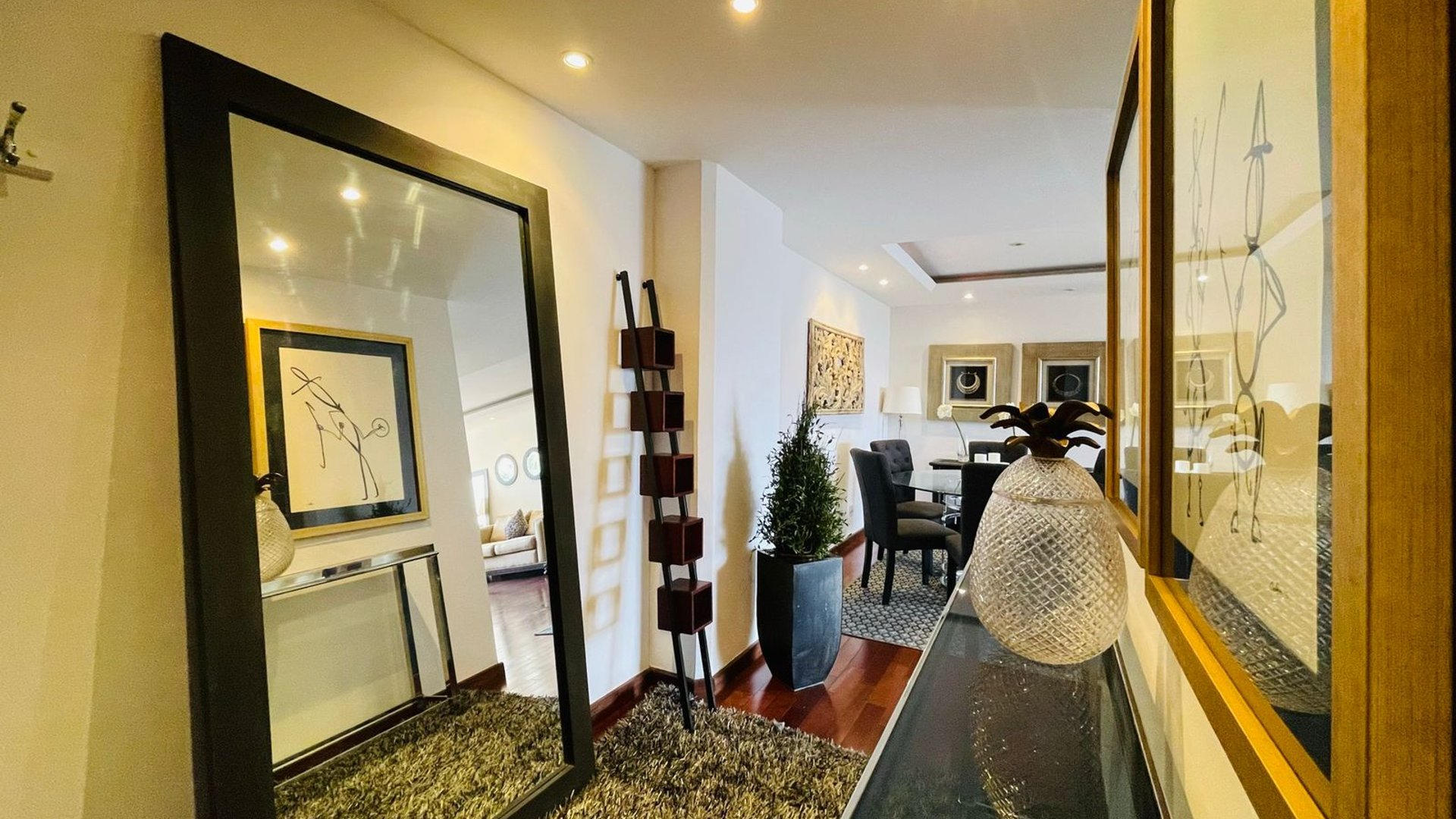 VENTA DE CÉNTRICO APARTAMENTO AMUEBLADO - TIFFANY, ZONA 10
