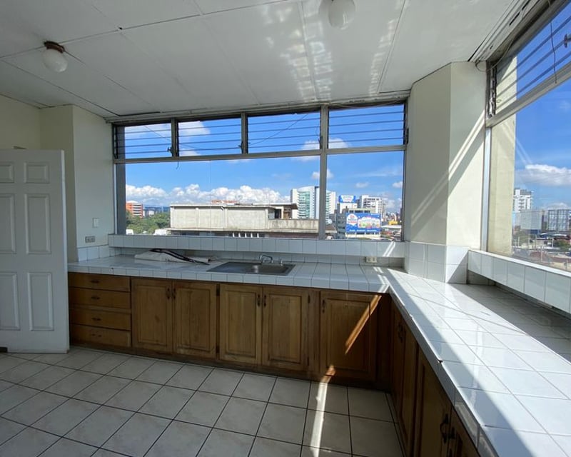 Apartamento en renta, en Zona 10
