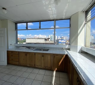 Apartamento en renta, en Zona 10