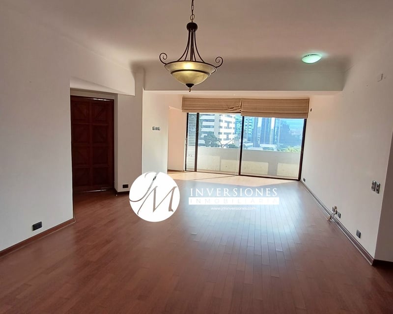 Apartamento en Renta de 2 Dormitorios en zona 14