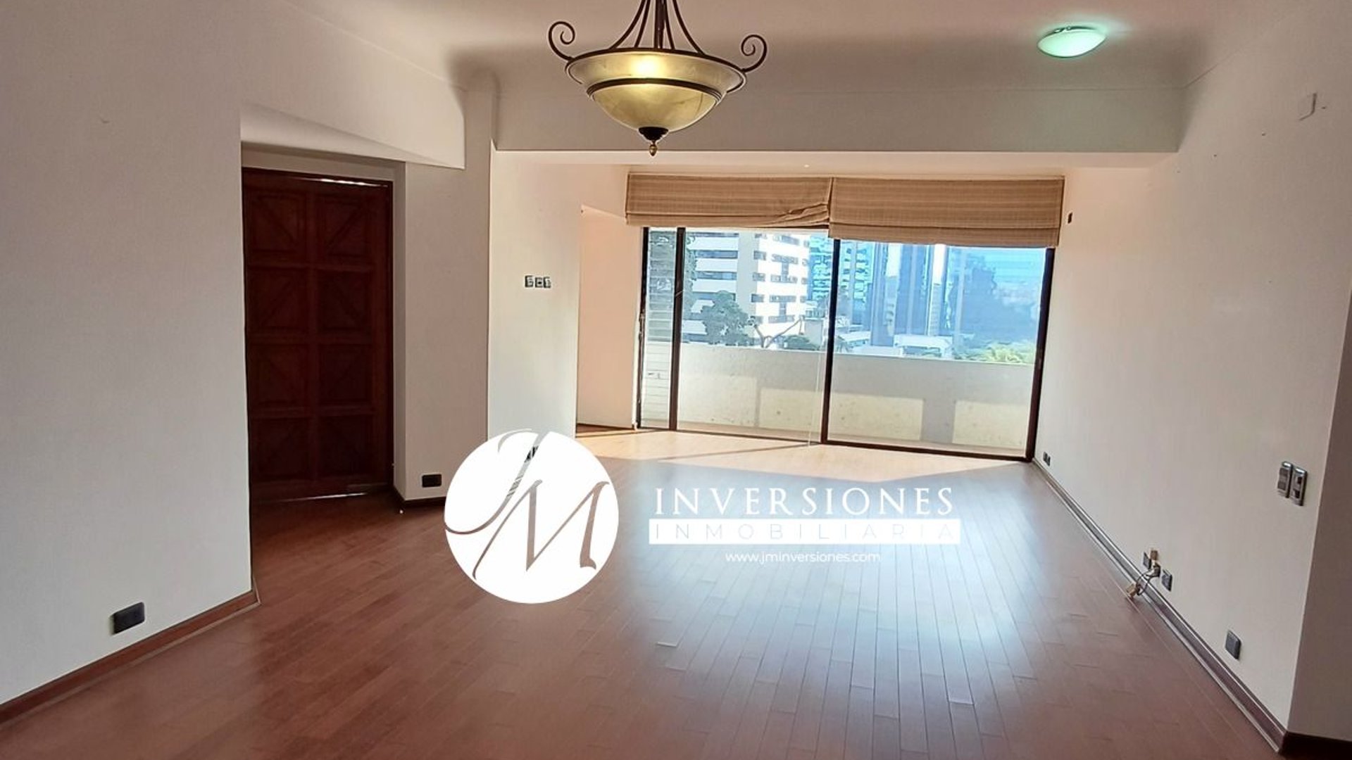 Apartamento en Renta de 2 Dormitorios en zona 14