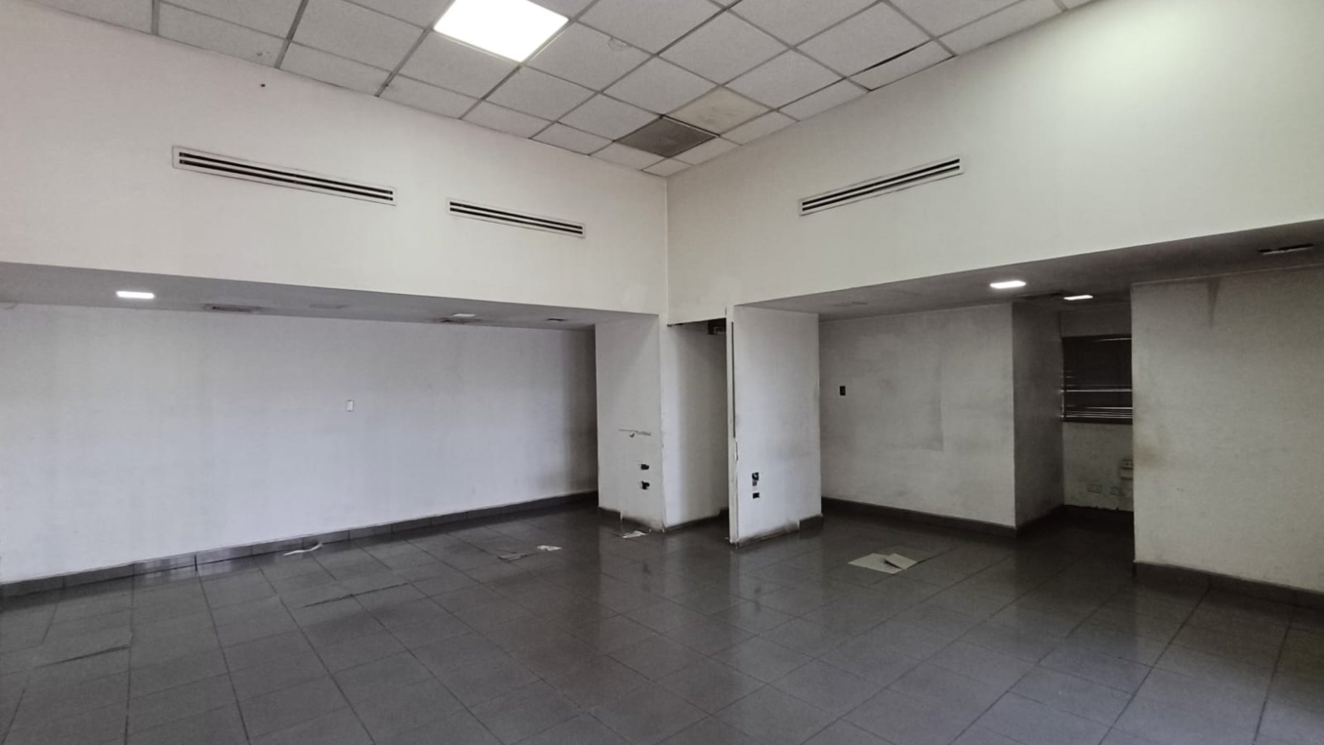 RENTA Casa Comercial Zona 6 - Miniatura 5