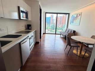 APARTAMENTO EN RENTA |AMUEBLADO | VASANTA| ZONA 10 - 3