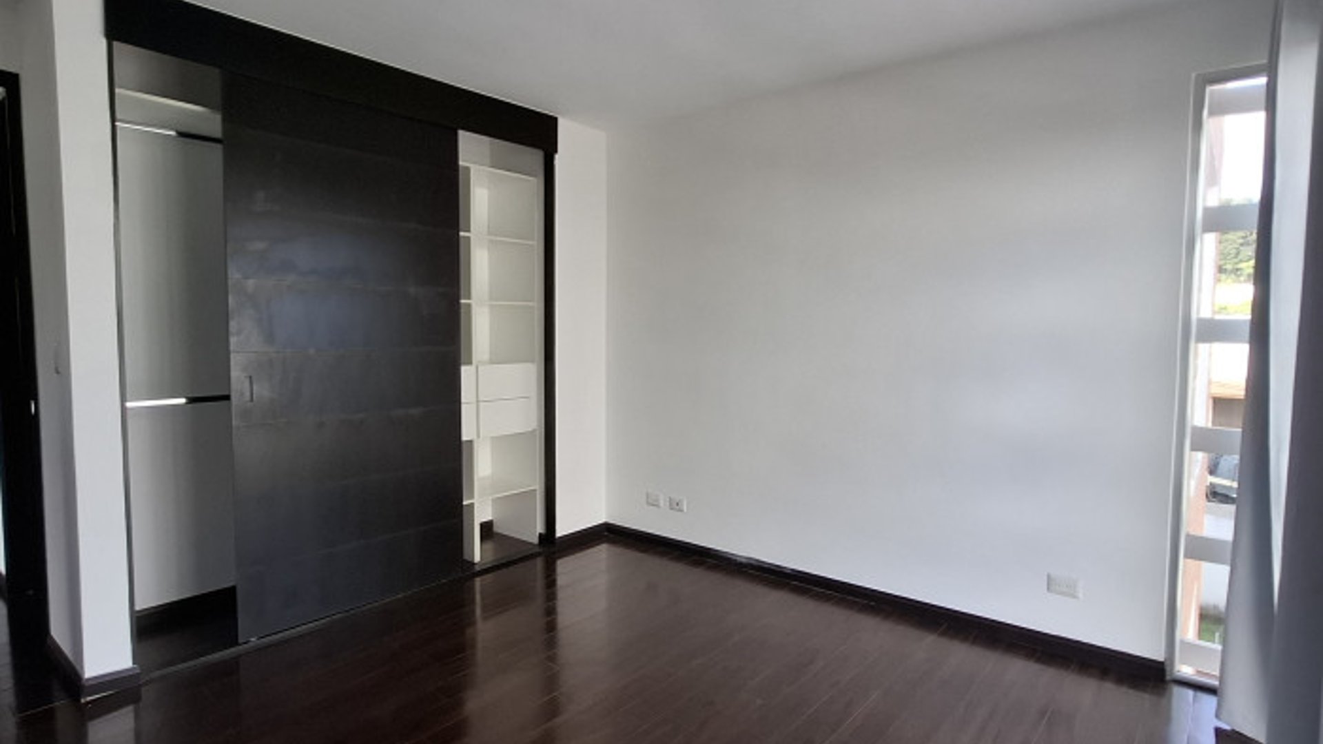 En Renta Apartamento en zona 16 Guatemala - Miniatura 15