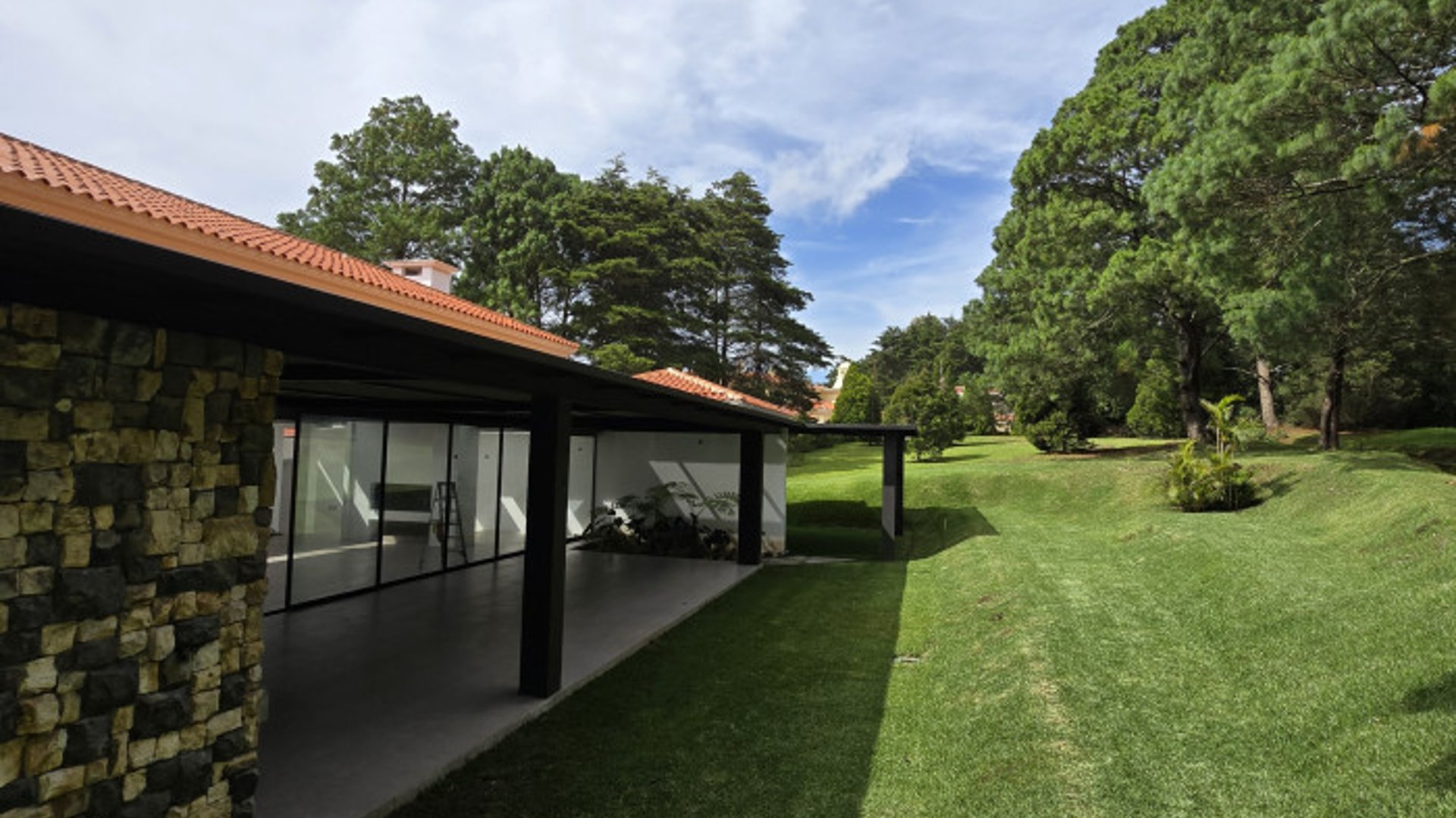 Exclusiva Casa en Hacienda Nueva Country Club Guatemala