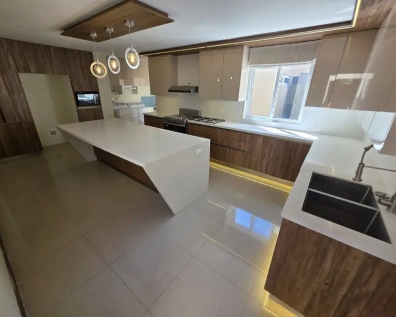 🏡 Casa en Renta de 3 Habitaciones – Zona 16, Cayalá