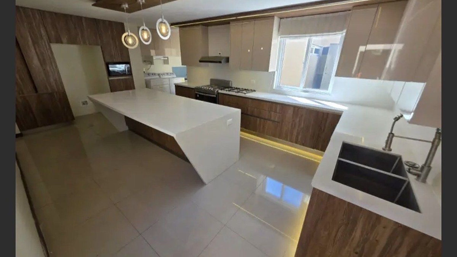 🏡 Casa en Renta de 3 Habitaciones – Zona 16, Cayalá