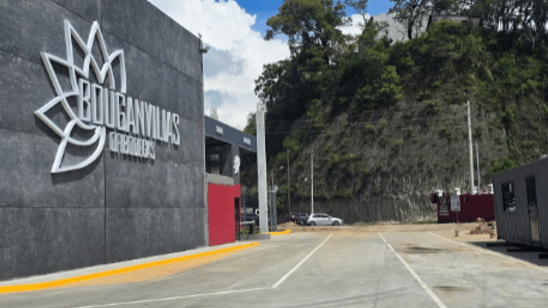 ALQUILER DE AMPLIA BODEGA 484.37MT2 - BOUGANVILLIAS, ZONA 18
