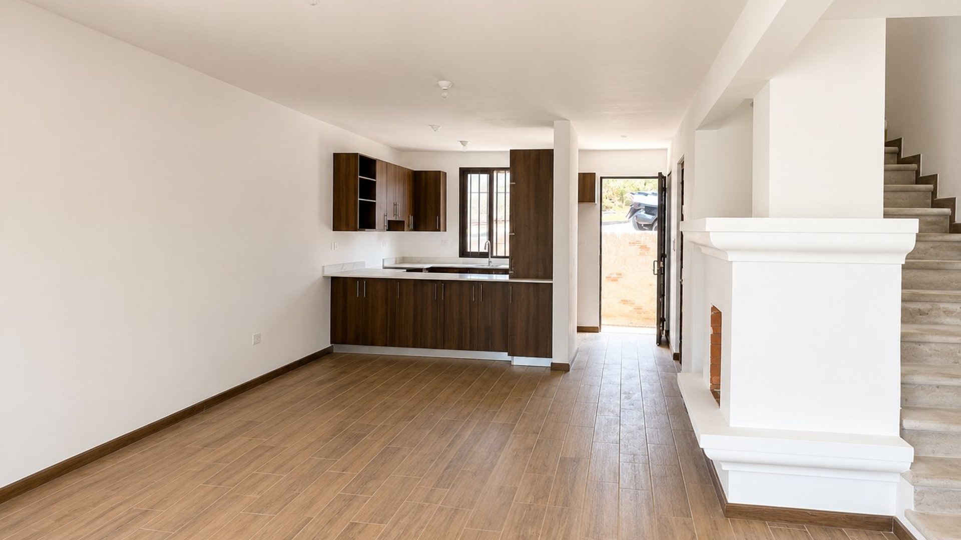 HERMOSA VILLA EN VENTA EN SAN PEDRO LAS HUERTAS, ANTIGUA - Miniatura 8