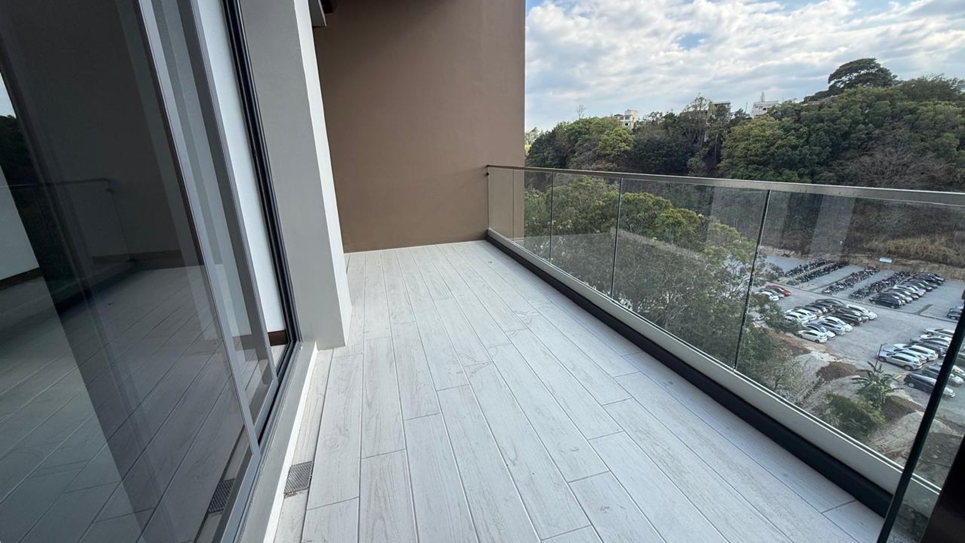 EDIFICIO SPAZIO ZONA 15 NUEVO APARTAMENTO EN RENTA 3 HABITACIONES - Miniatura 3
