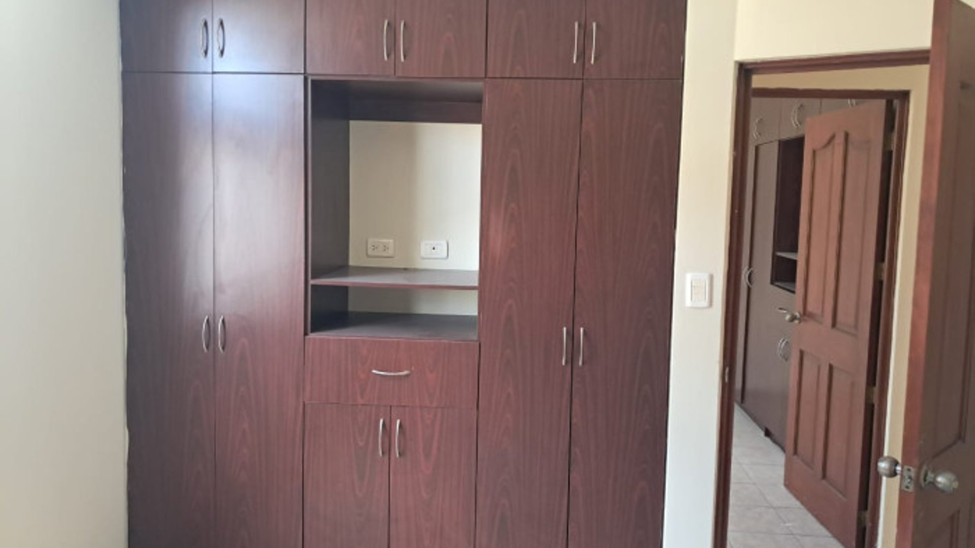 Casa en Venta Recidencial Entre Encinos Mixco - Miniatura 6