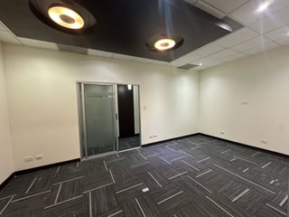 Oficina en renta en Zona Pradera zona 10 | oficinas independientes y amplios espacios - 4