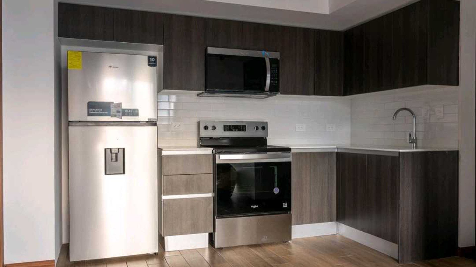 APARTAMENTO EN ALQUILER???? Edificio Inara 4 Norte, Zona 4 - Miniatura 4