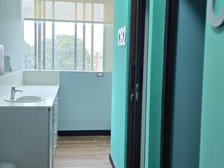 Oficina en venta, Zenit zona 10 - Image 4