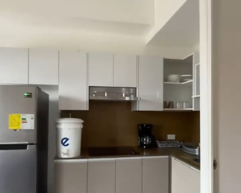 Renta de apartamento tipo estudio en zona 10 Av Reforma Ref-5507