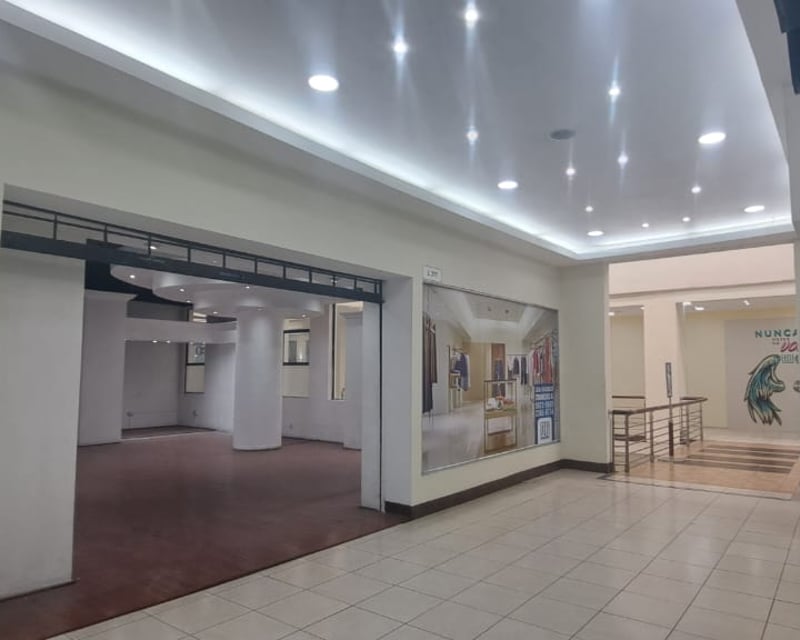 Local comercial en venta en area céntrica de zona 10 Ref-5159