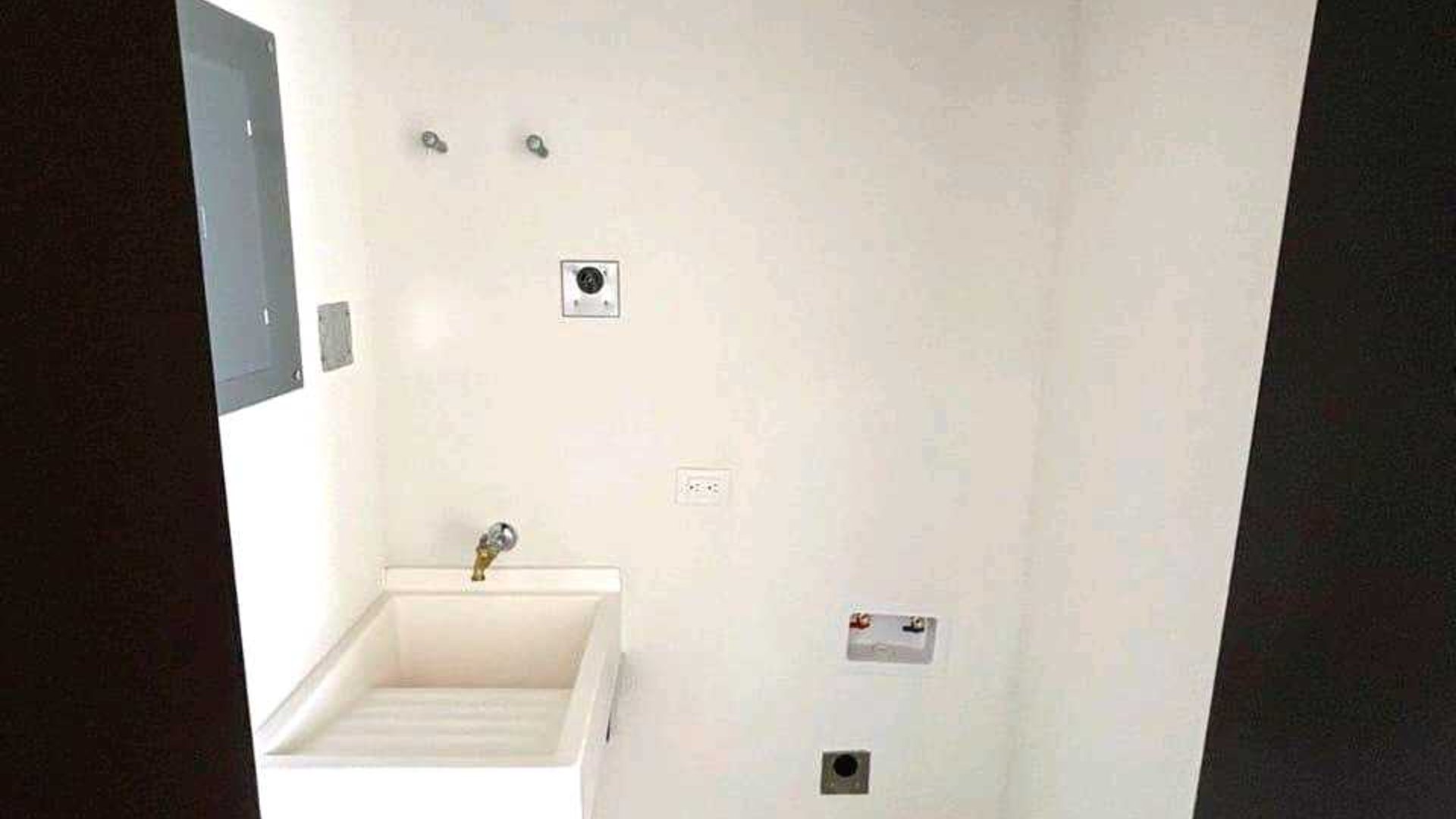 APARTAMENTO EN VENTA / ALQUILER ???? Edificio Esenta, Zona 12 - Miniatura 8