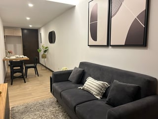 Apartamento en Venta en Zona 14, Sector la Villa - Image 2