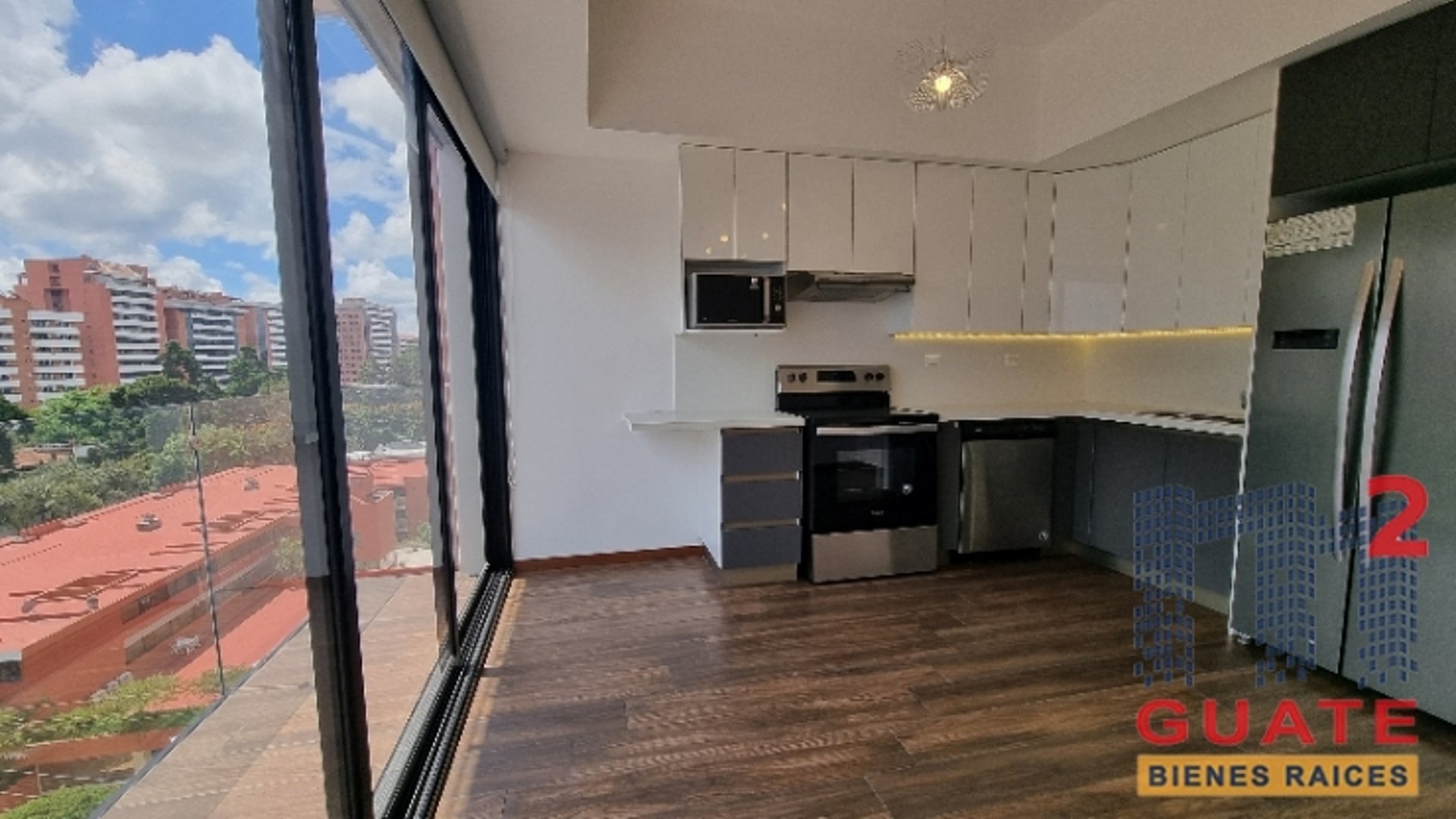 Apartamento en Renta, Zona 10 (R9141)