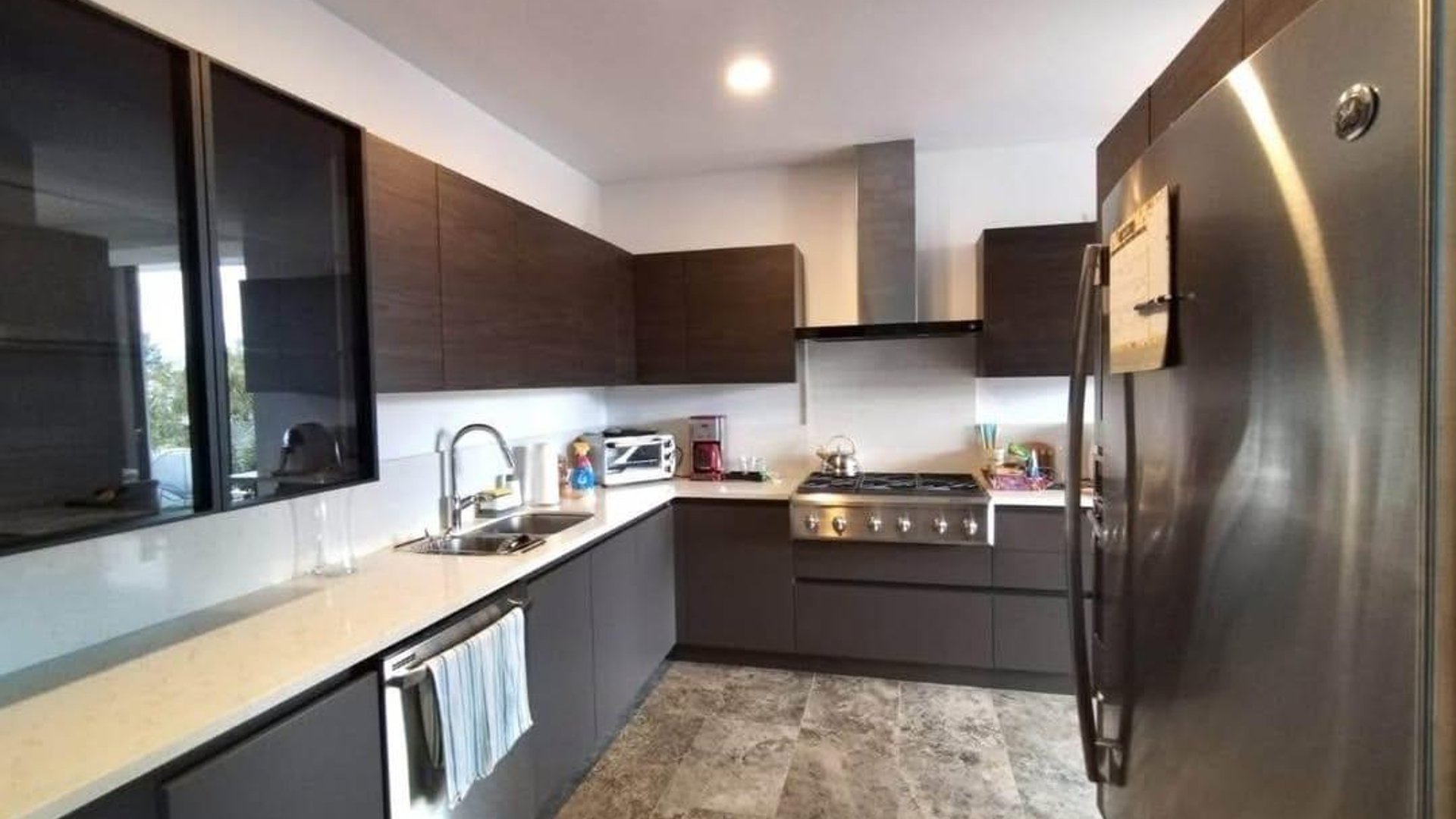 ???? APARTAMENTO AMUEBLADO EN RENTA – 2 HAB | LAUREL | ZONA 15 VH1 - Miniatura 2