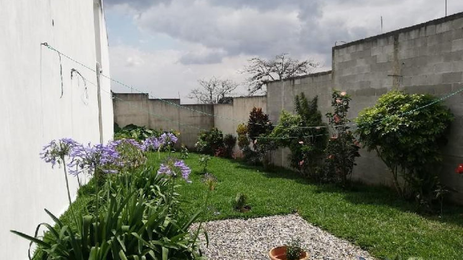 Casa en venta Portal del Llano Santa Elena Barillas