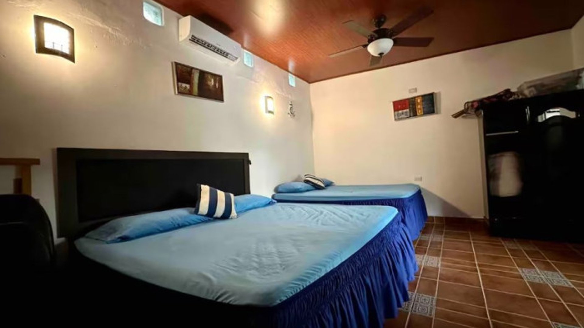 Venta de Casa de Playa en Lagunas de Monterrico - Miniatura 3