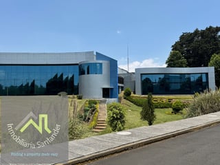 2 Edificios en Renta ideal para Universidades, Call Center u Oficinas CAES - Image 5